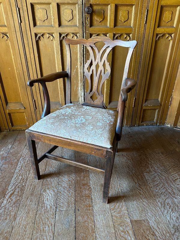 A GEORGE III MAHOGANY ARMCHAIR