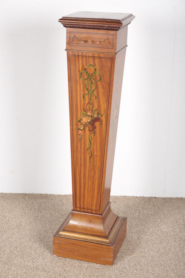 A VICTORIAN SATINWOOD PEDESTAL OR PLANT STAND