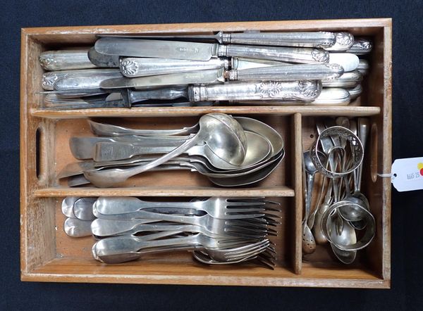 A QUANTITY OF GEORGIAN AND VICTORIAN TABLE SILVER