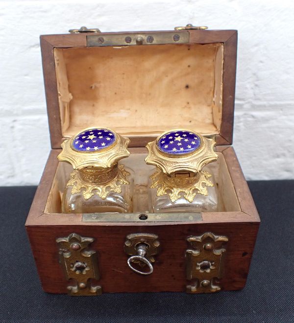 A CASED FRENCH, SCENT BOTTLE SET