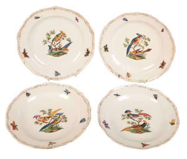 A SET OF FOUR MEISSEN PORCELAIN PLATES