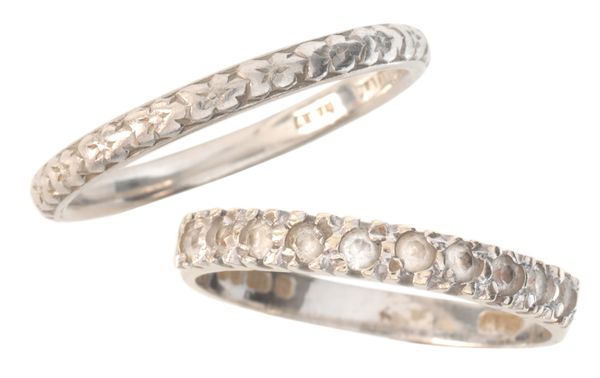 A PLATINUM WEDDING BAND