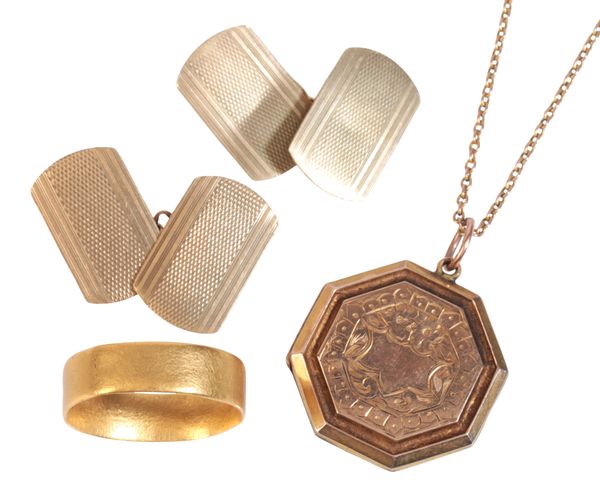 AN ANTIQUE MOURNING LOCKET PENDANT NECKLACE