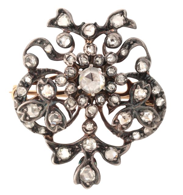 AN EARLY 19TH CENTURY DIAMOND BROOCH