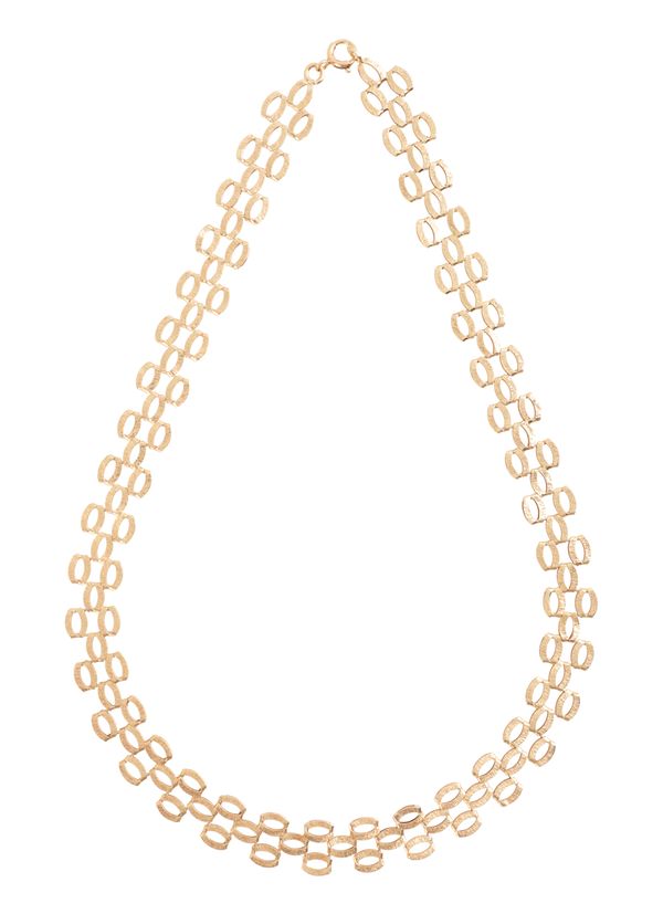 A 9CT GOLD NECKLACE