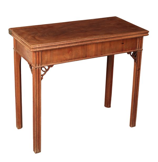 A GEORGE III MAHOGANY TEA TABLE