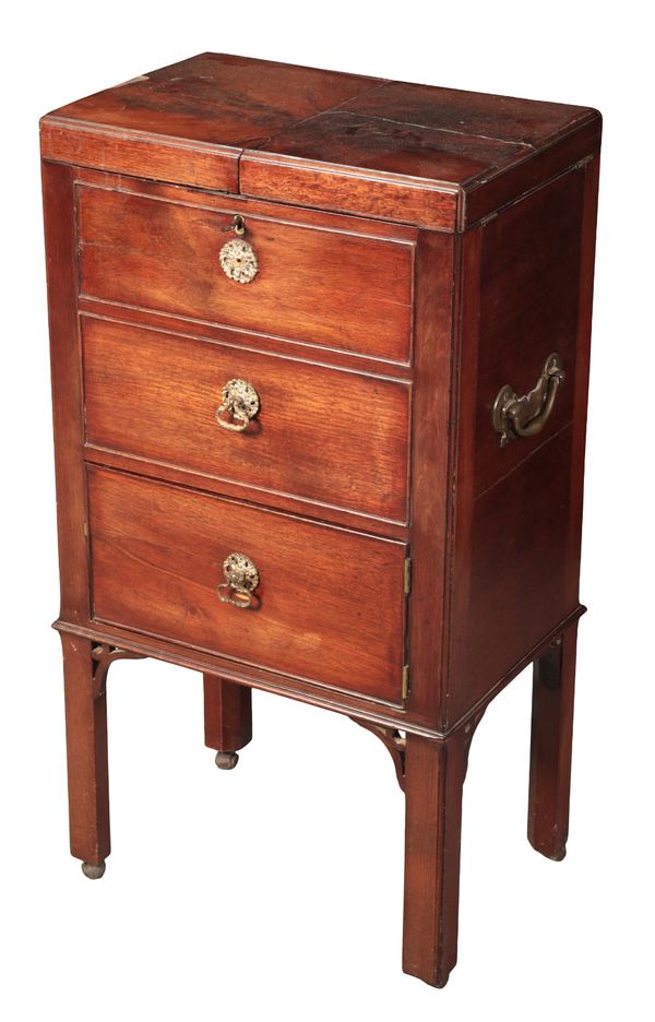 A GEORGE III MAHOGANY CELLARETTE