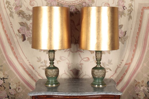 A PAIR OF PATINATED METAL TABLE LAMPS