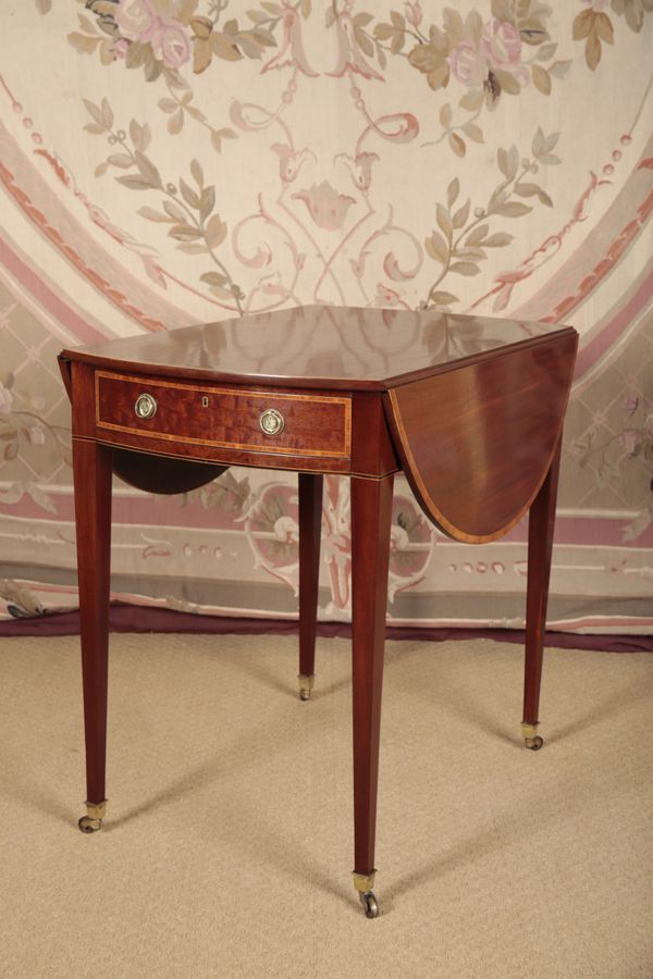 A GEORGE III MAHOGANY PEMBROKE TABLE