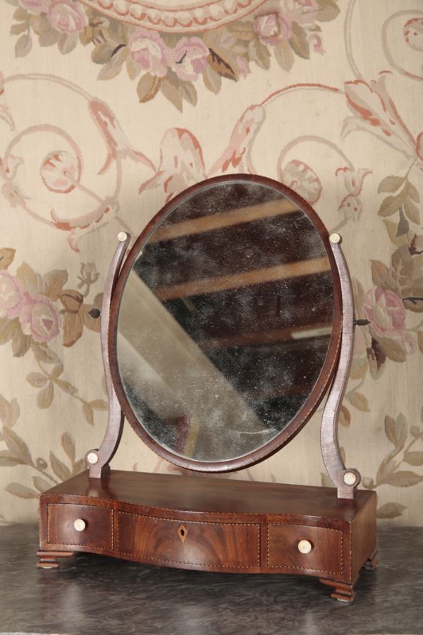 A REGENCY MAHOGANY DRESSING MIRROR