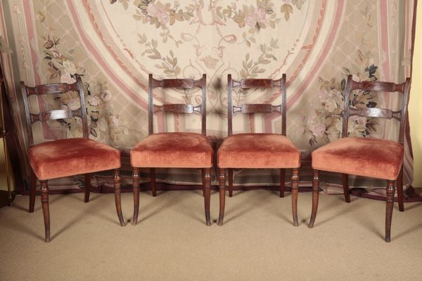 A SET OF FOUR REGENCY MAHOGANY DINING CHAIRS