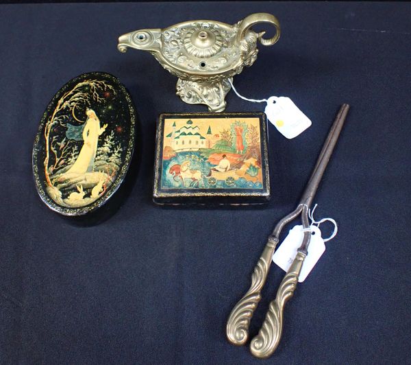 A CAST BRONZE MANNERIST STYLE OIL LAMP