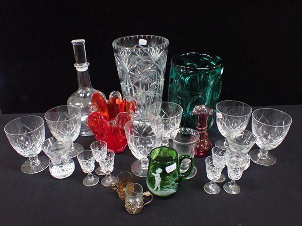 A COLLECTION OF GLASS WARE