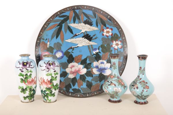 A PAIR OF CLOISONNE VASES