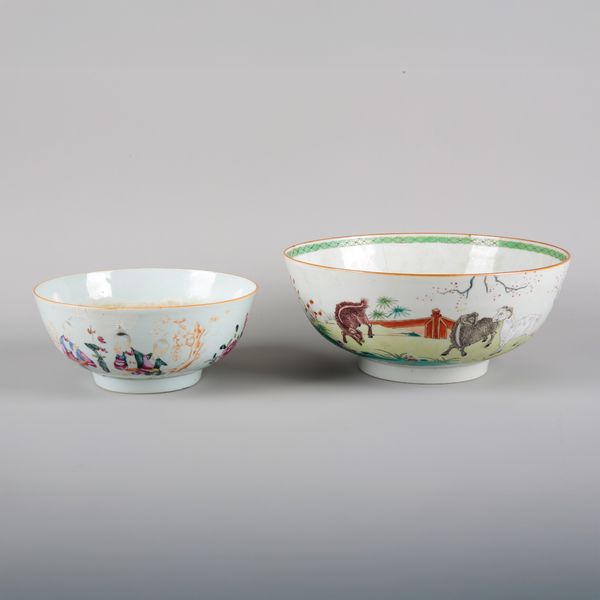 A CHINESE FAMILLE ROSE PORCELAIN BOWL