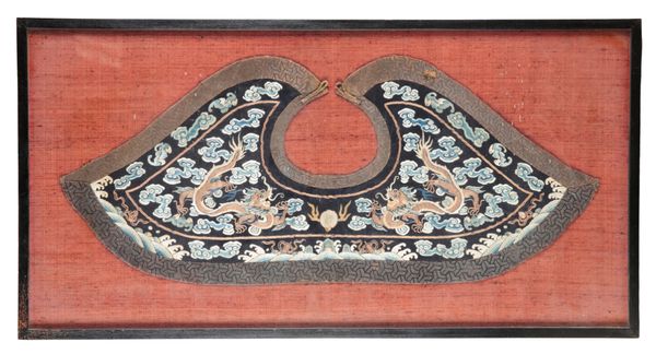 A CHINESE SILK COLLAR