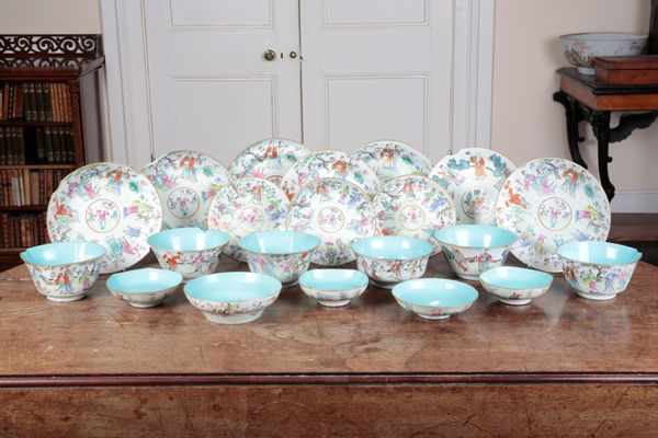 A CHINESE PORCELAIN FAMILLE ROSE PART SERVICE