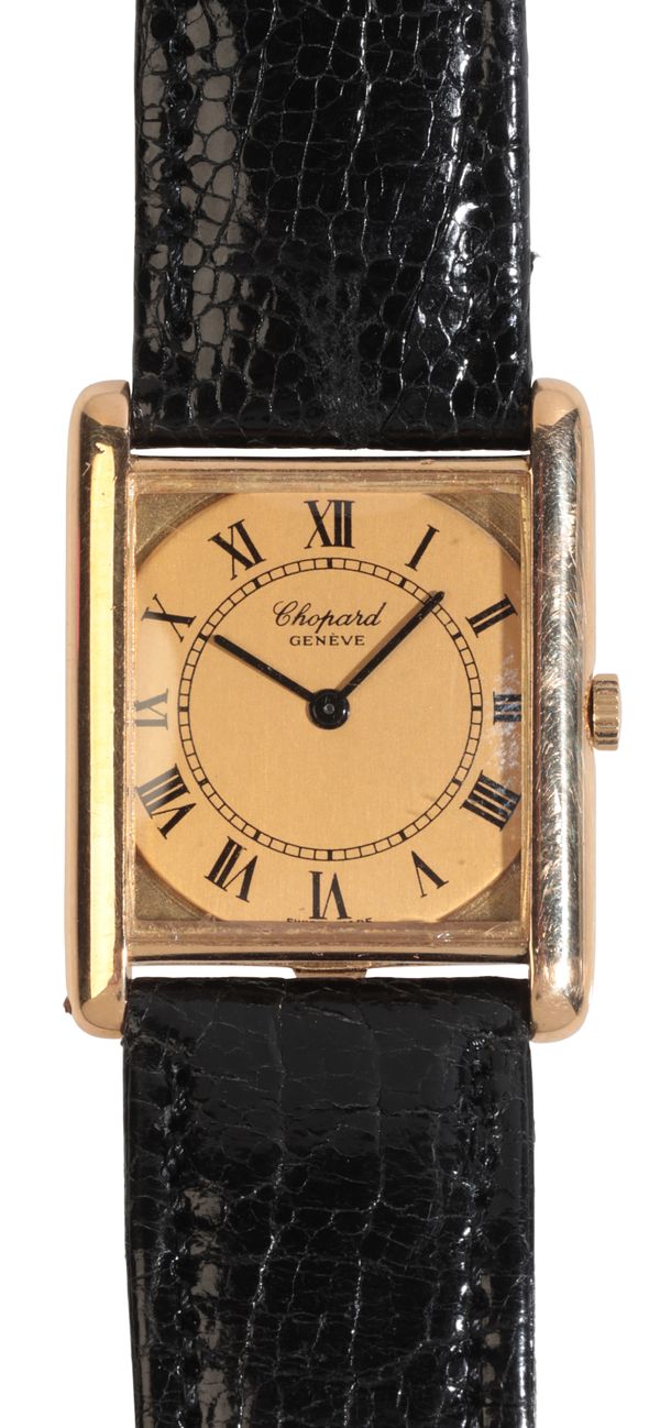 CHOPARD: A GENTLEMAN'S 18CT GOLD WRISTWATCH