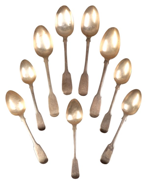 A COLLECTION OF GEORGIAN AND VICTORIAN SILVER SPOONS