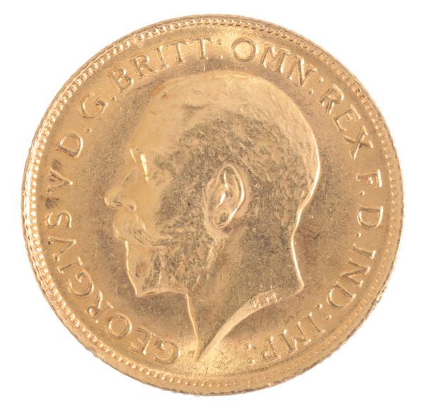 A GEORGE V 1913 GOLD HALF SOVEREIGN