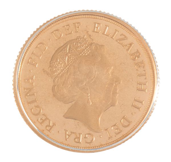 A 2015 QUEEN ELIZABETH II GOLD SOVEREIGN