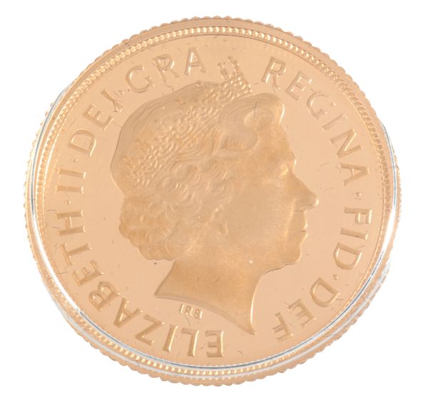 A 2015 QUEEN ELIZABETH II GOLD SOVEREIGN