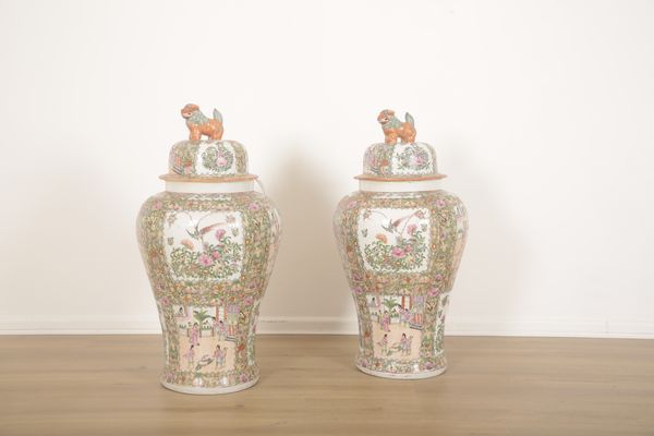 A PAIR OF CHINESE PORCELAIN ‘TEMPLE JARS’