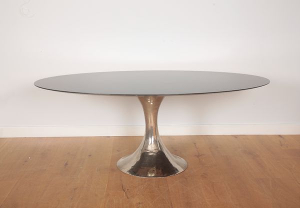 A DAKOTA DINING TABLE BY JULIAN CHICHESTER