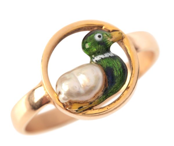 A PEARL AND ENAMEL DUCK RING