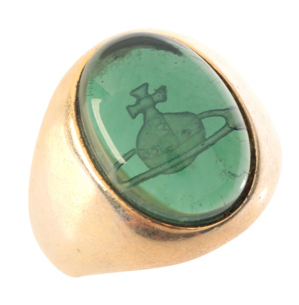 VIVIENNE WESTWOOD: A GREEN PASTE BOMBÉ RING