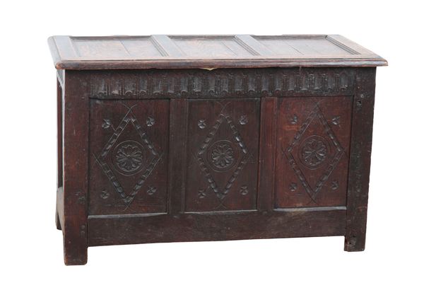 AN ENGLISH OAK COFFER