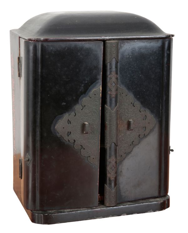 A JAPANESE BUTSUDAN SHRINE CABINET