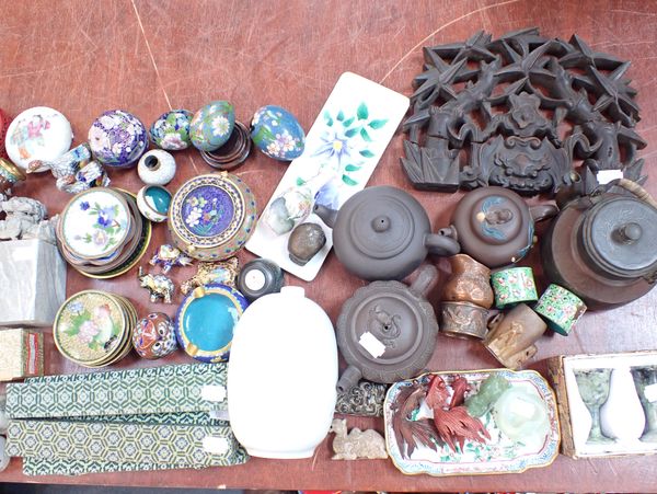 A COLLECTION OF SMALL ASIAN ITEMS