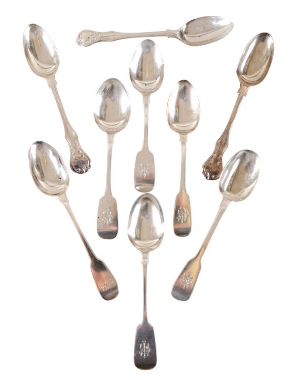 A QUANTITY OF GEORGE III AND LATER SILVER TEASPOONS