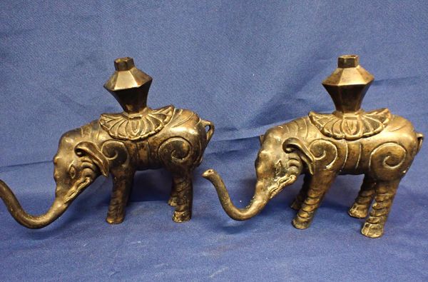 A PAIR OF CHINESE BRONZE ELEPHANTS