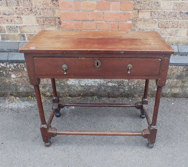 AN EARLY 18th CENTURY FRUITWOOD SIDE TABLE, TURNED LEGS