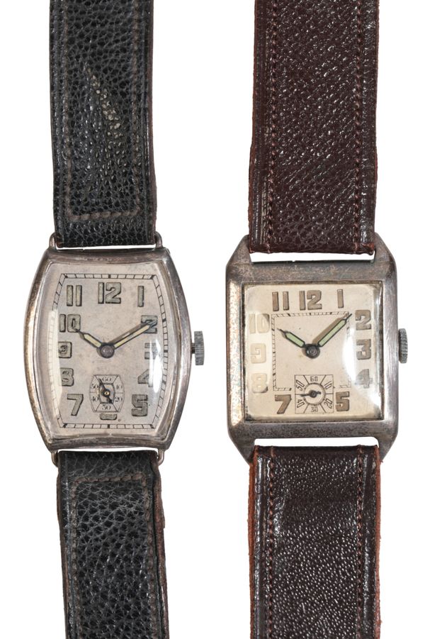 A GENTLEMANS' SILVER CASE WRISTWATCH