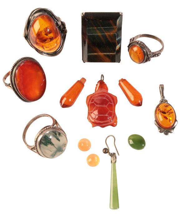 A COLLECTION OF GEM-SET JEWELLERY