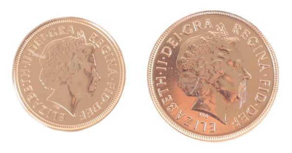 A 2006 QUEEN ELIZABETH II GOLD SOVEREIGN