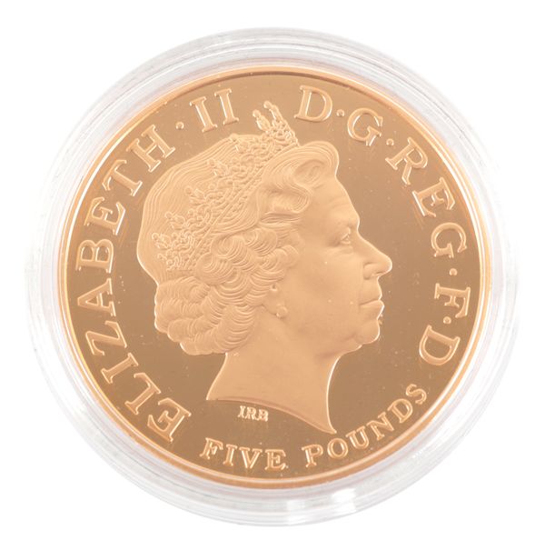 THE ROYAL MINT: A 2006 QUEEN ELIZABETH II 80TH BIRTHDAY £5 GOLD PROOF COIN