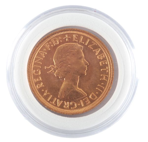 A 1965 QUEEN ELIZABETH II GOLD SOVEREIGN