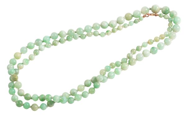 A JADE NECKLACE