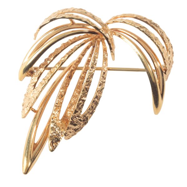 A 14CT GOLD SPRAY BROOCH