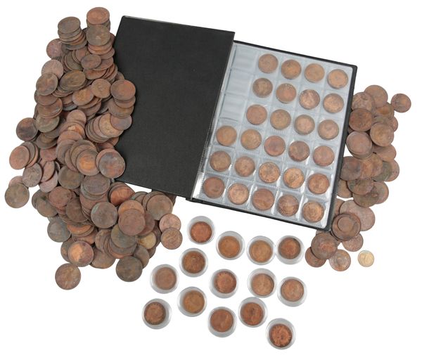 A QUANTITY OF GEORGE V HALFPENNIES