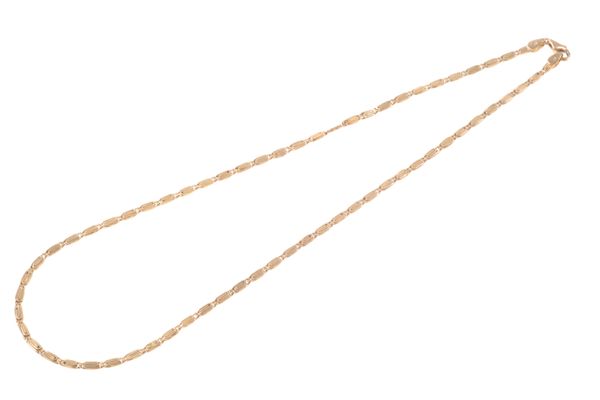 A 14CT GOLD NECKLACE