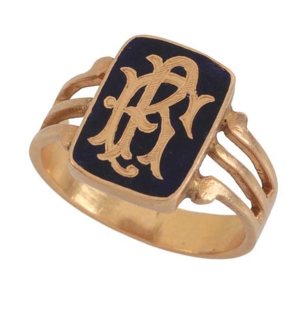 AN ENAMELLED MONOGRAM SIGNET RING
