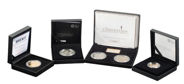THE ROYAL MINT: '70TH ANNIVERSARY OF D-DAY' SILVER PROOF £5 COIN