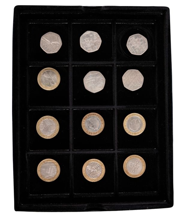 A QUANTITY OF VARIOUS £2 COINS