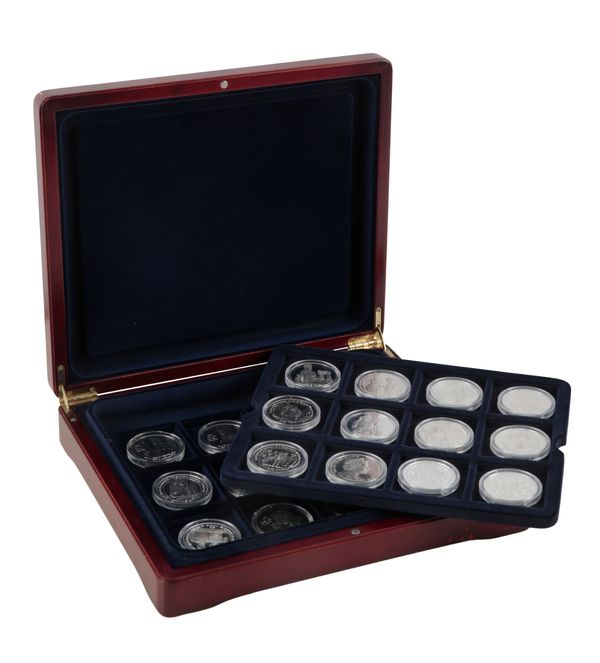 A BRITISH VIRGIN ISLANDS QUEEN ELIZABETH II 2006 EIGHTIETH BIRTHDAY GREETINGS SILVER COIN SET