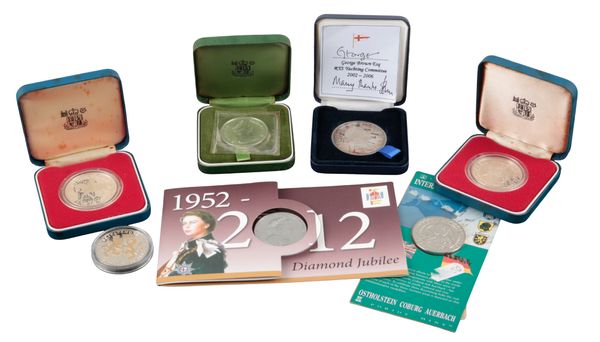 THE ROYAL MINT: A SILVER CROWN